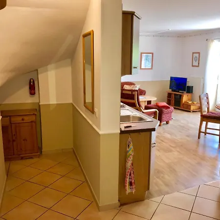 Appartement Fewo Martha - Ein Steinwurf Zum Ostseestrand *