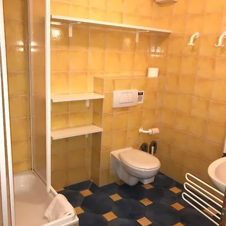 Fewo Martha - Ein Steinwurf Zum Ostseestrand Appartement Glowe